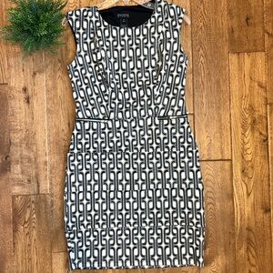 ENFOCUS STUDIO Geometric Print Textured Dress Sized 6